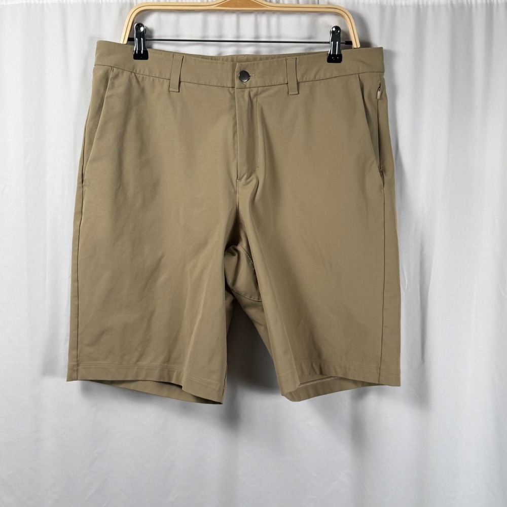 Lululemon Mens 34 Commission Shorts 11" Khaki Tan Golf Travel Casual Tech Chinos